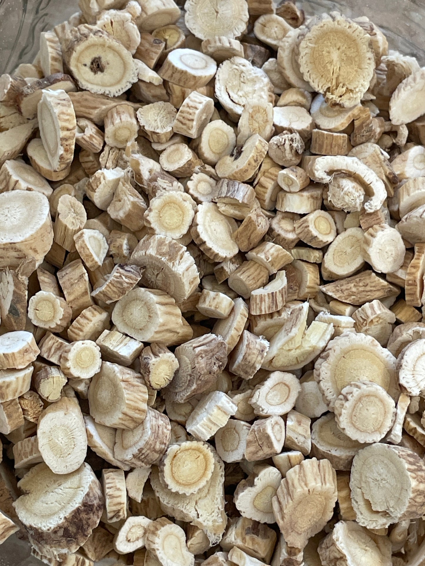 Astragalus root (available in store)